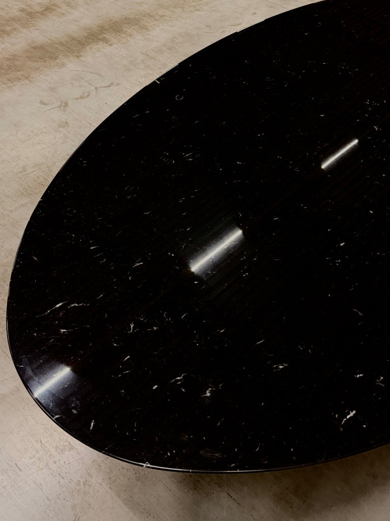 Knoll Saarinen eettafel - Nero Marquinha - 244cm