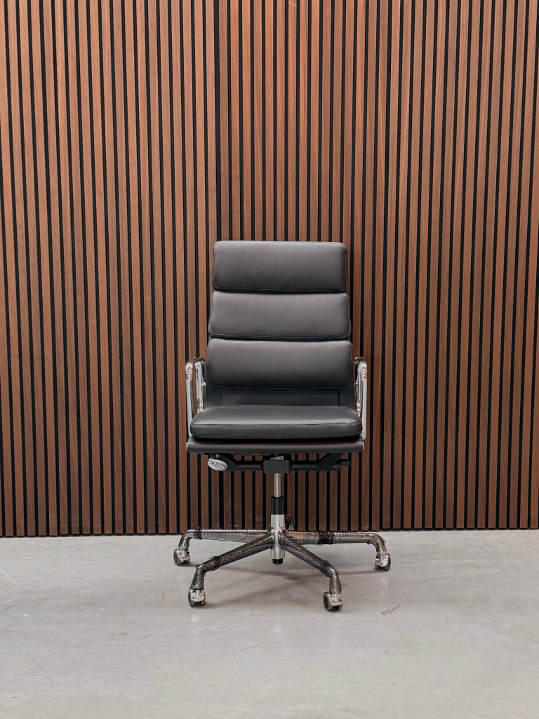 Vitra Soft Pad chair - EA219