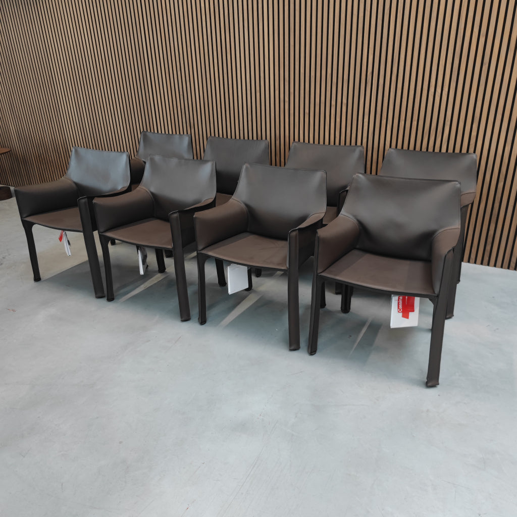 Cassina Cab 413
