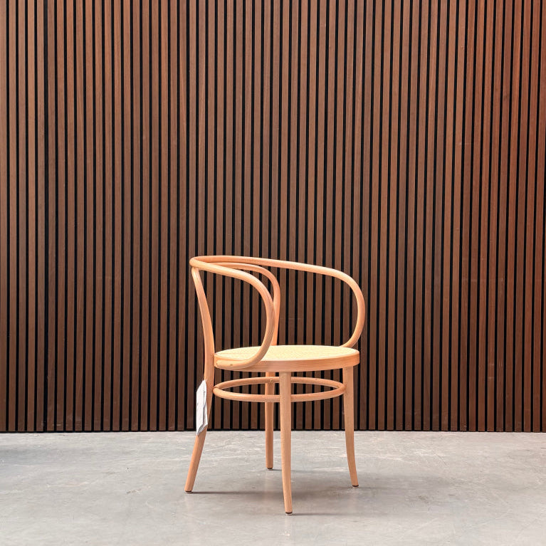 Thonet 209 armstoel