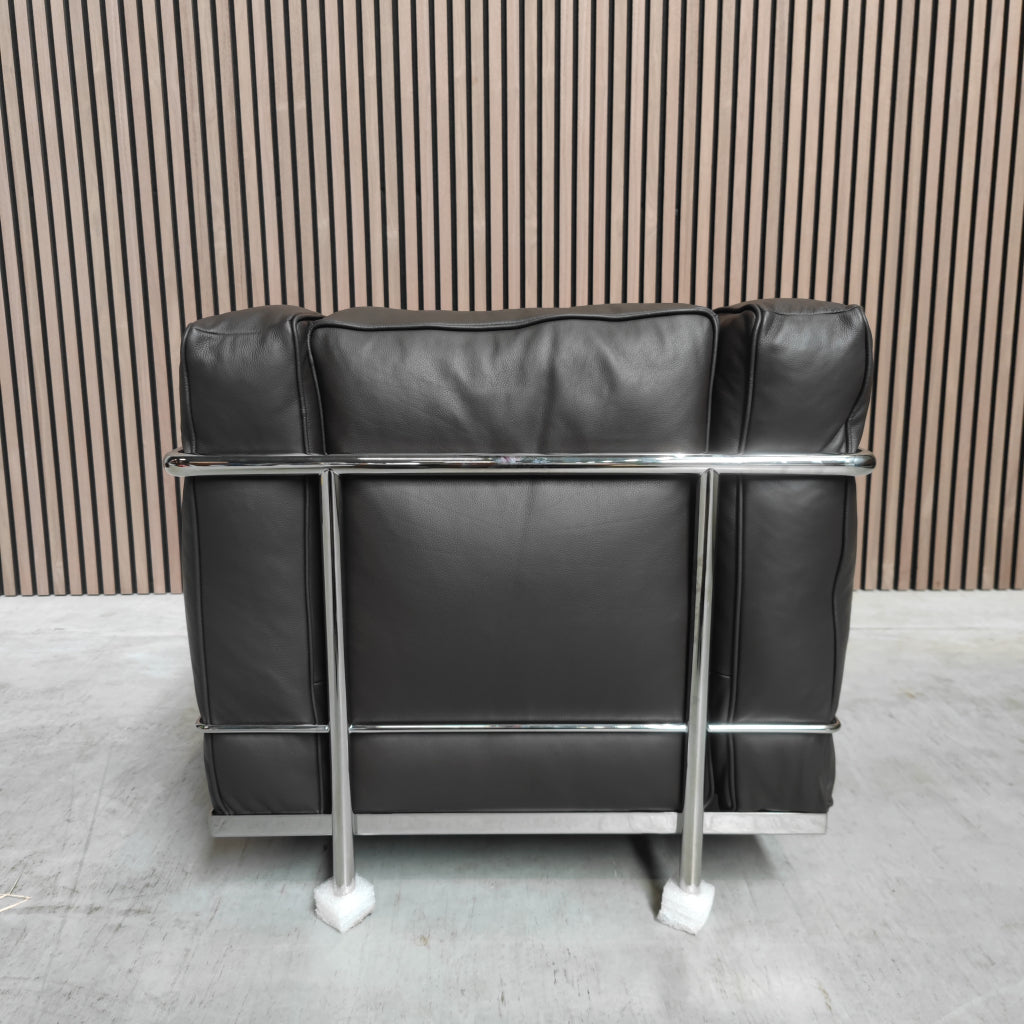 Cassina LC2 Fauteuil in Zwart Leder