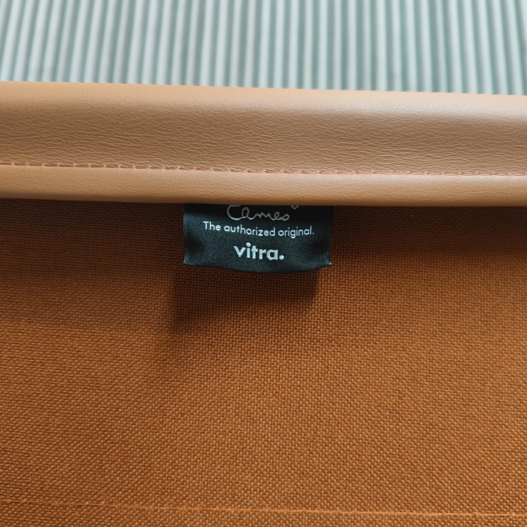 Vitra Eames EA 219 Soft Pad Stoel Cognac Premium Leder