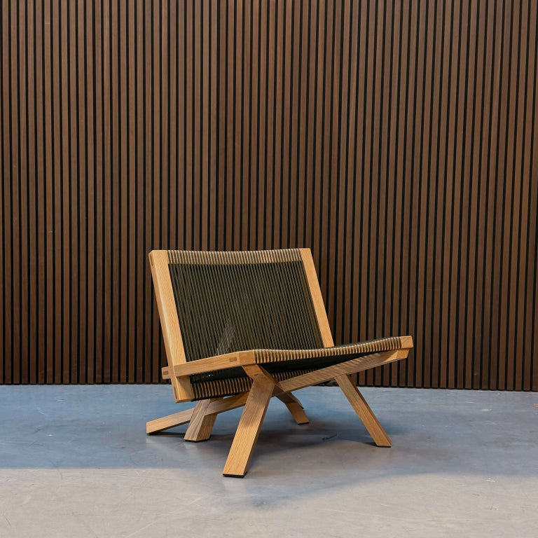 Classicon Volkshaus lounge chair