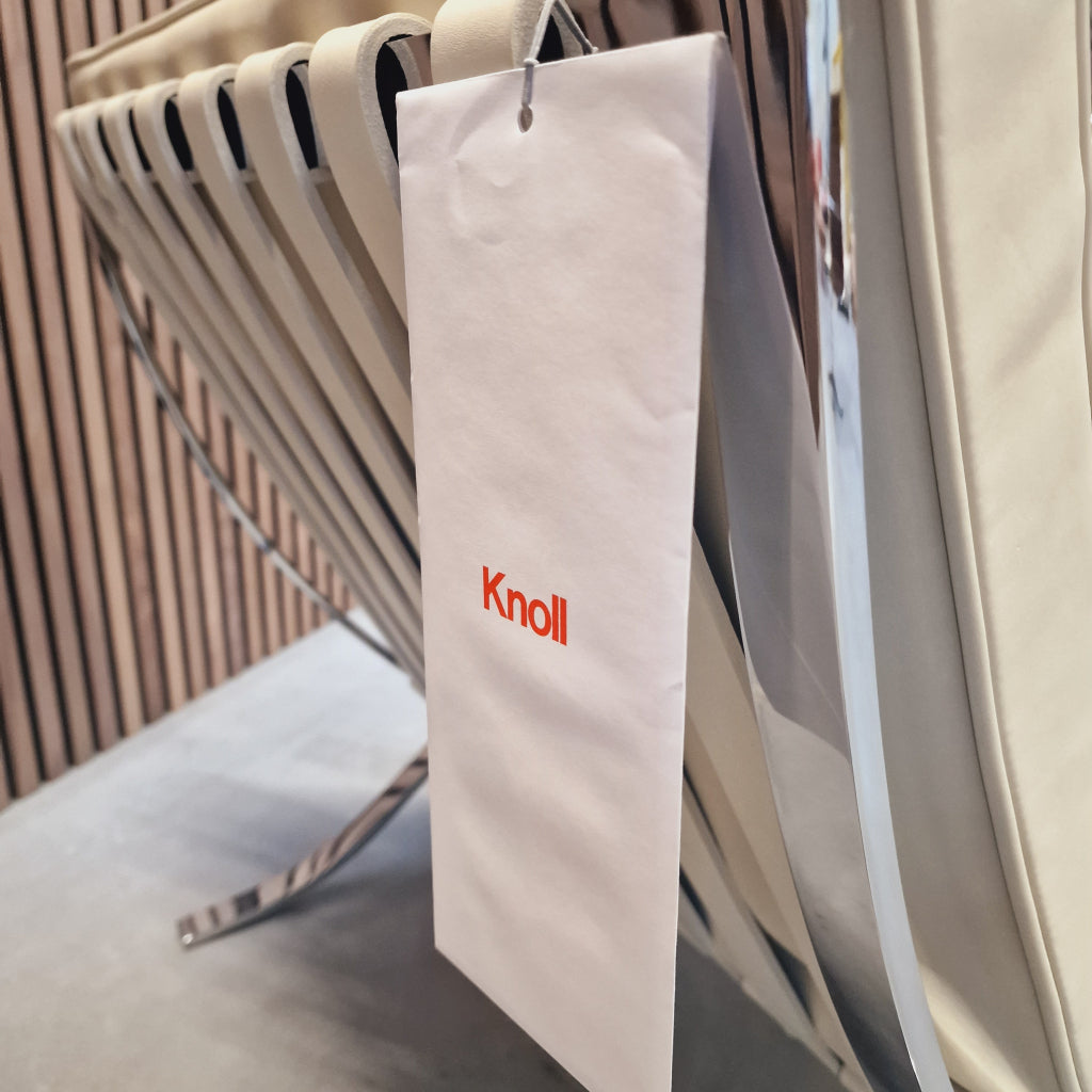 Knoll Barcelona chair - Venezia Relax Ivory