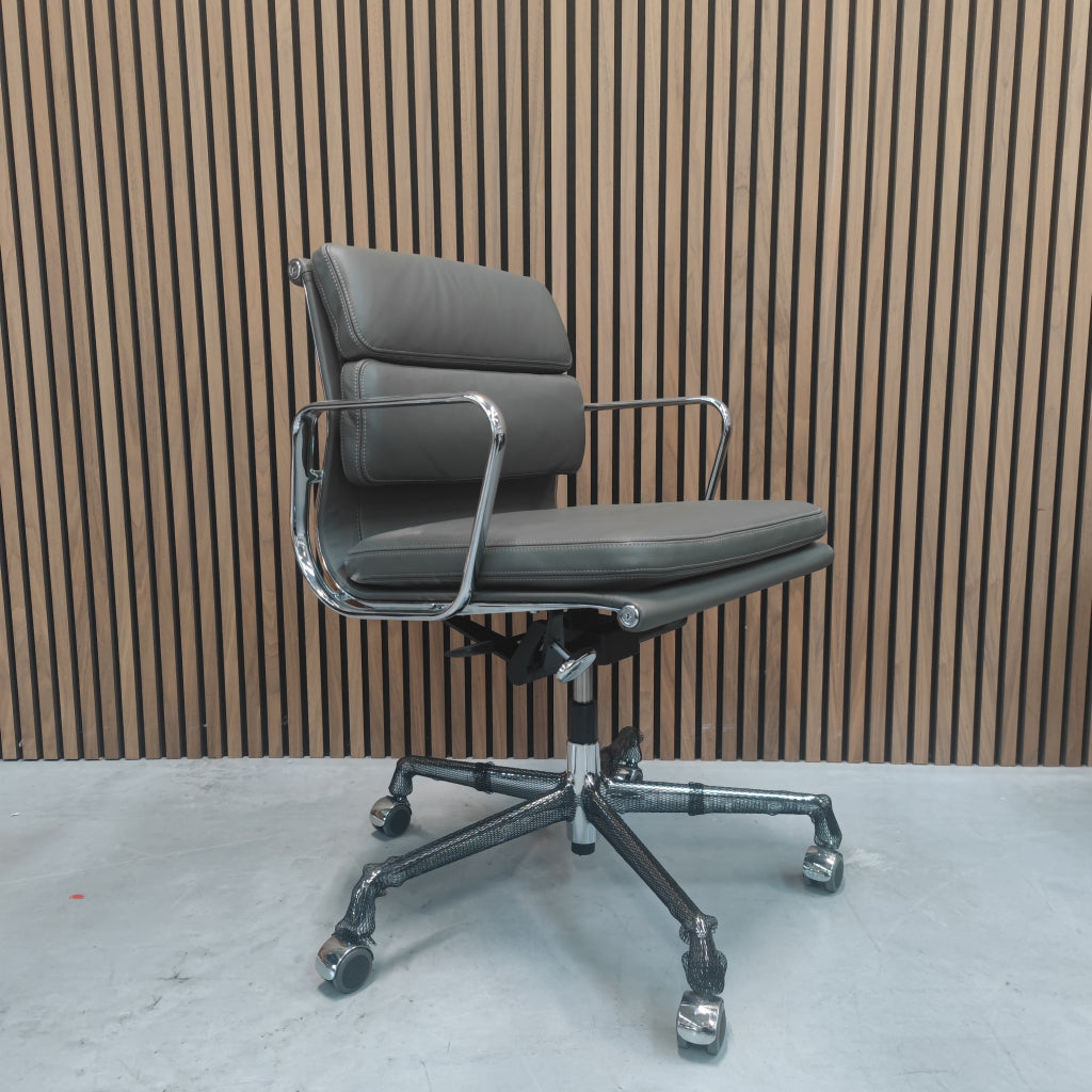 Vitra Eames 217 Bureaustoel (Nieuw!)