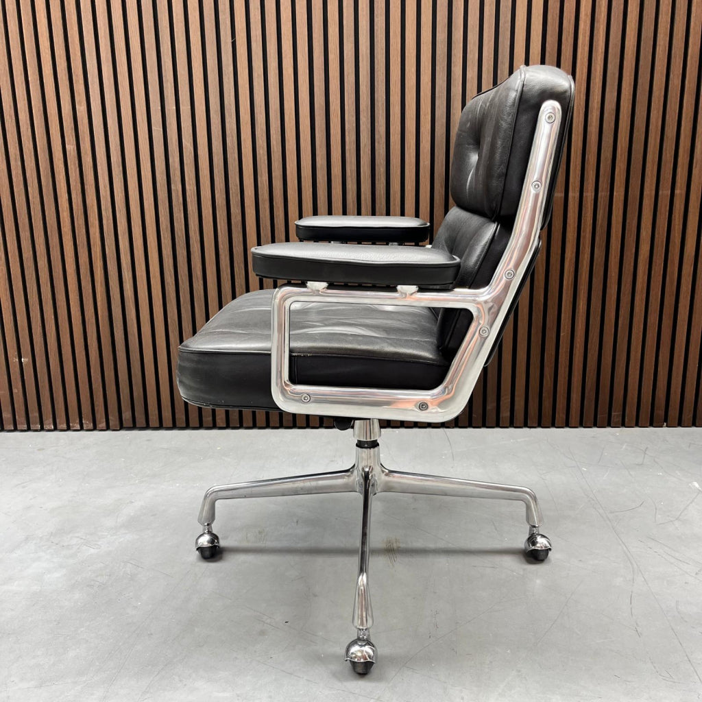 Vitra Eames Lobby chair - Vintage - Nero leder
