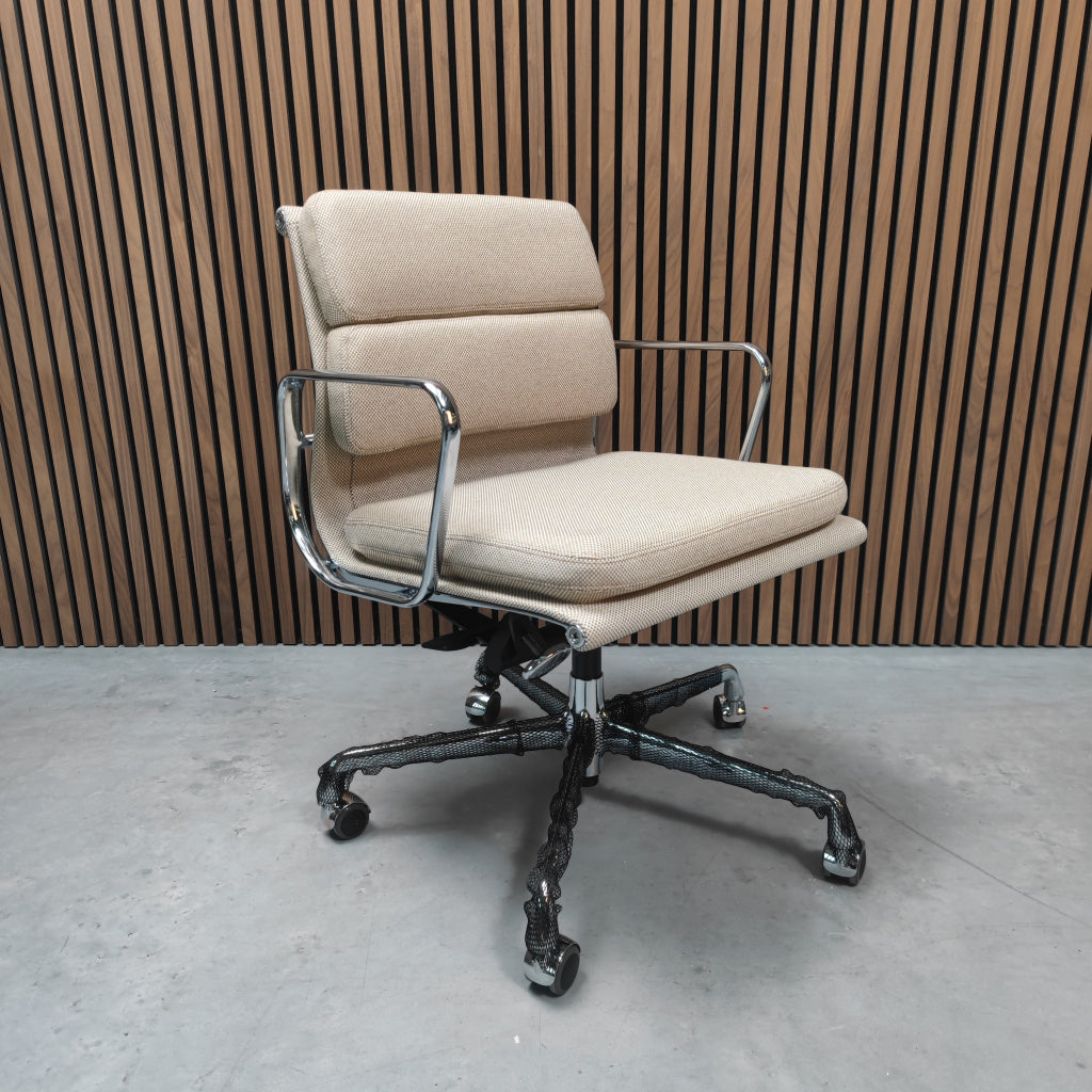 Vitra EA 217 Bureaustoel Papyrus / Crème