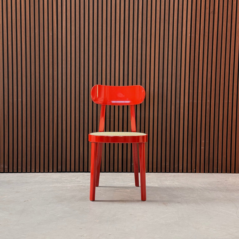 Thonet 118 - Hoogglans Red