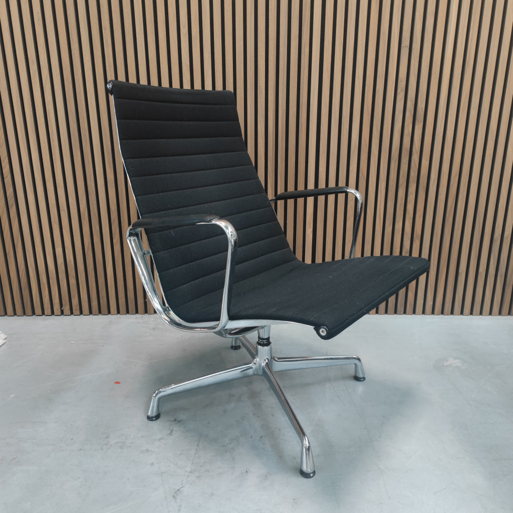 Vitra Eames EA 124 Bureaustoel