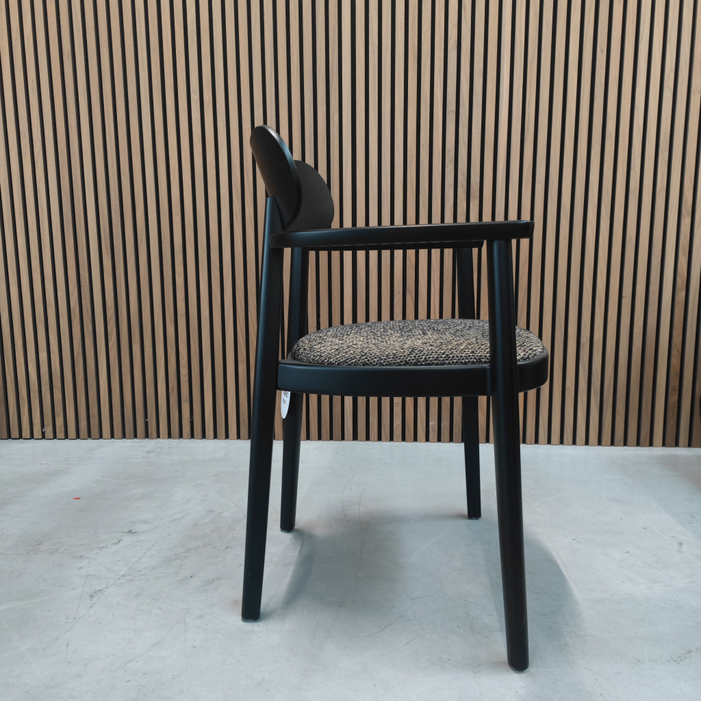 Thonet 118 F - Armstoel - Zwart gelakt beuken