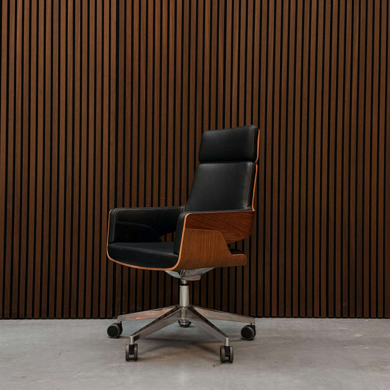 Thonet S 845 DRWE Office Chair – Walnut & Chrome