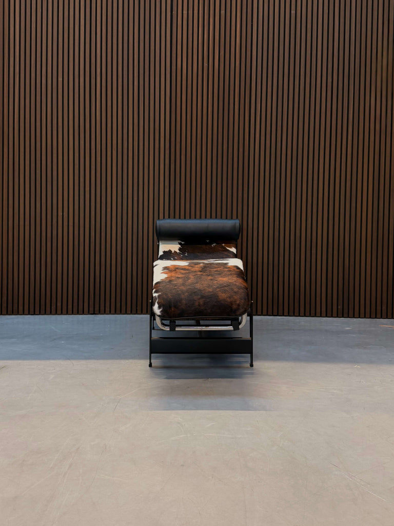Cassina4 Chaise longue à réglage continu