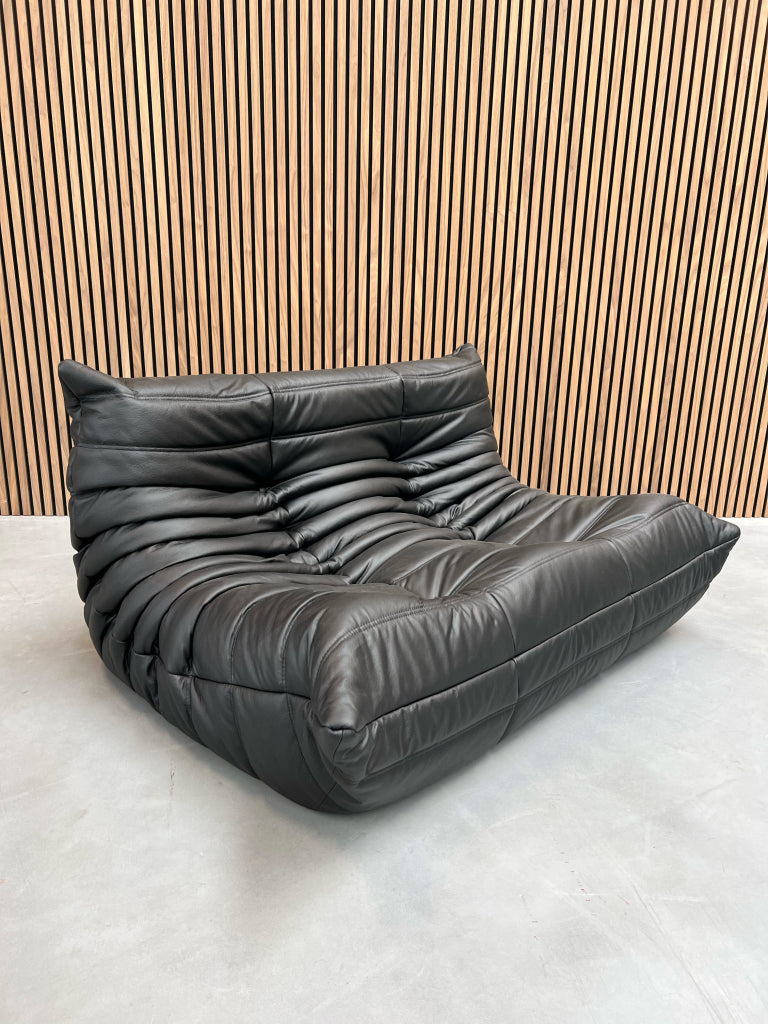 Ligne Roset Togo Small Settee 2-zits | Midnight Black