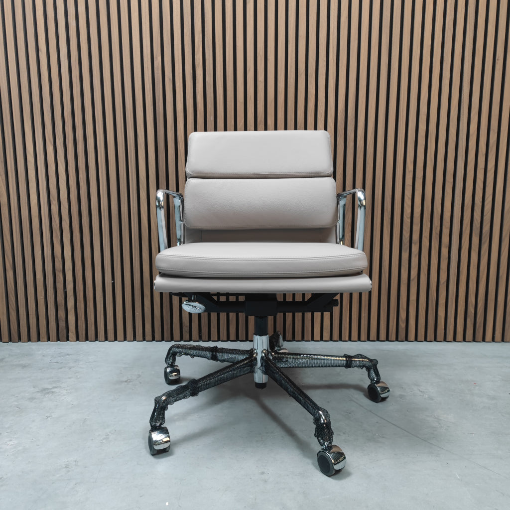 Vitra EA 217 Bureaustoel Sand