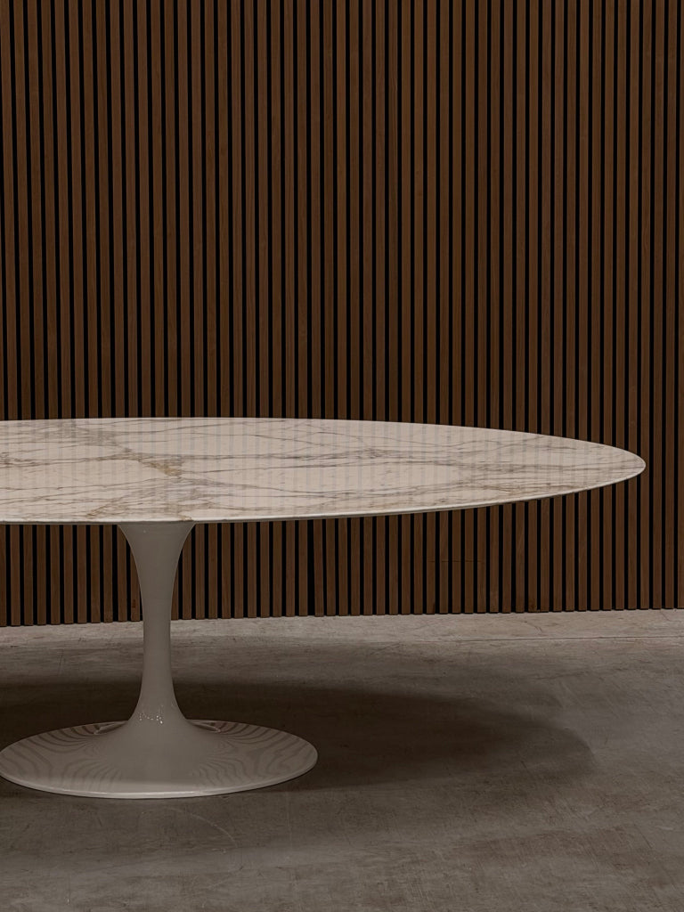 Knoll Saarinen High tulip table - Calacatta Gold