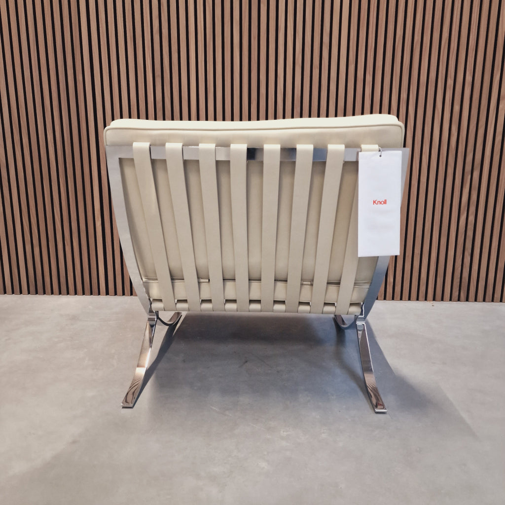 Knoll Barcelona chair - Venezia Relax Ivory