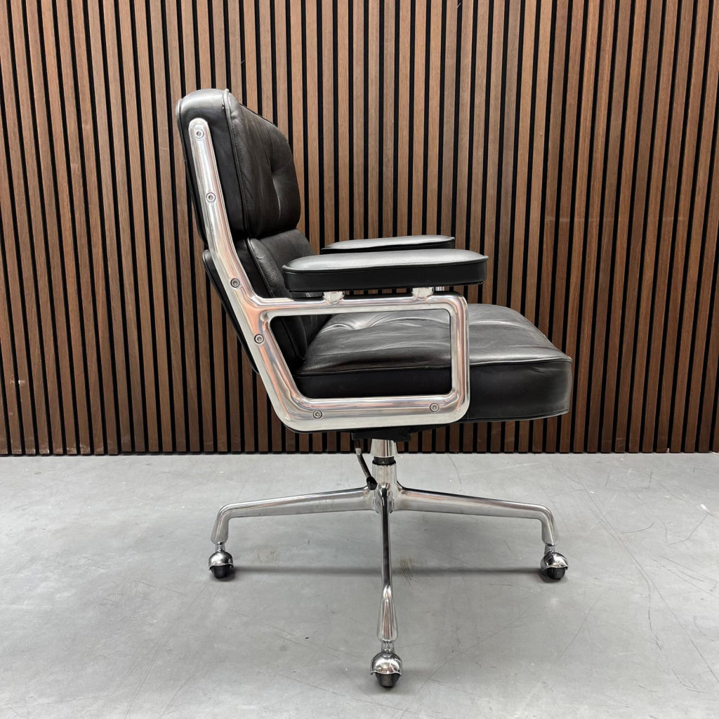 Vitra Eames Lobby chair - Vintage - Nero leder