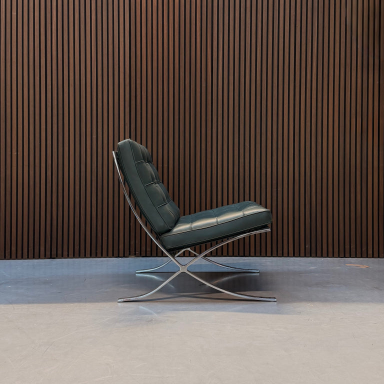 Knoll Barcelona chair - Bauhaus green