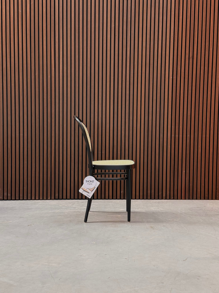 Thonet - 215 R eetkamerstoel - zwart/naturel