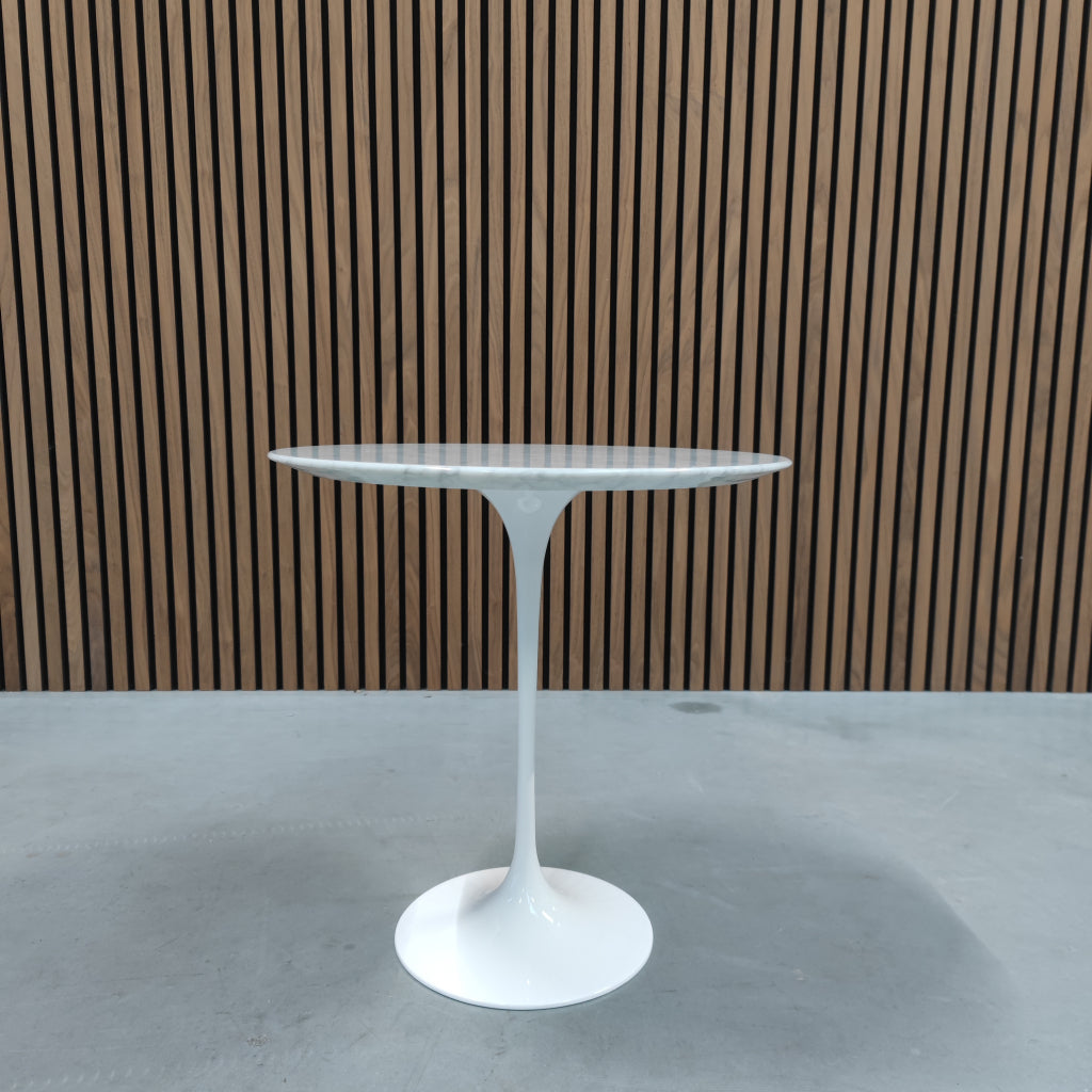 Knoll Saarinen Low Table - Bijzettafel Statuarietto 51cm