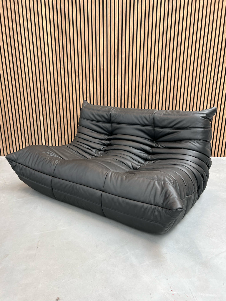 Ligne Roset Togo Small Settee 2-zits | Midnight Black