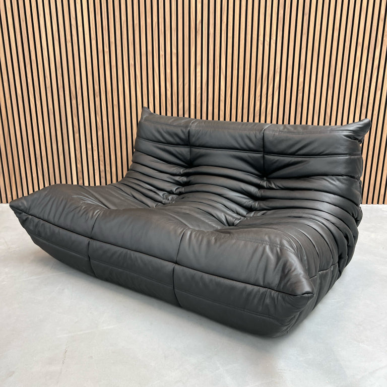 Ligne Roset Togo Small Settee 2-zits | Midnight Black