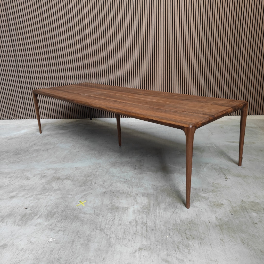 Artisan Latus Eettafel in Amerikaans Walnoot (3 meter)