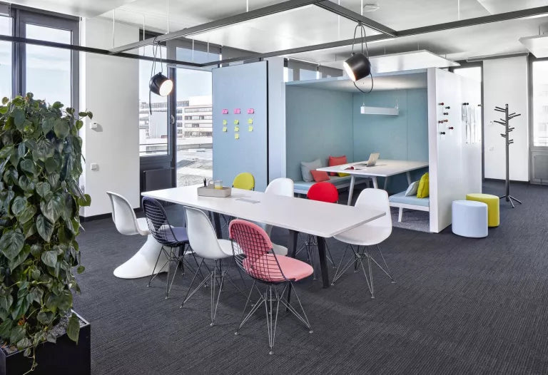 Vitra Eames DSR chair chrome base