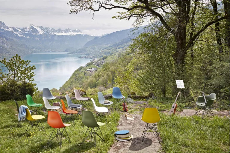 Vitra Eames DSR chair black powder coated base
