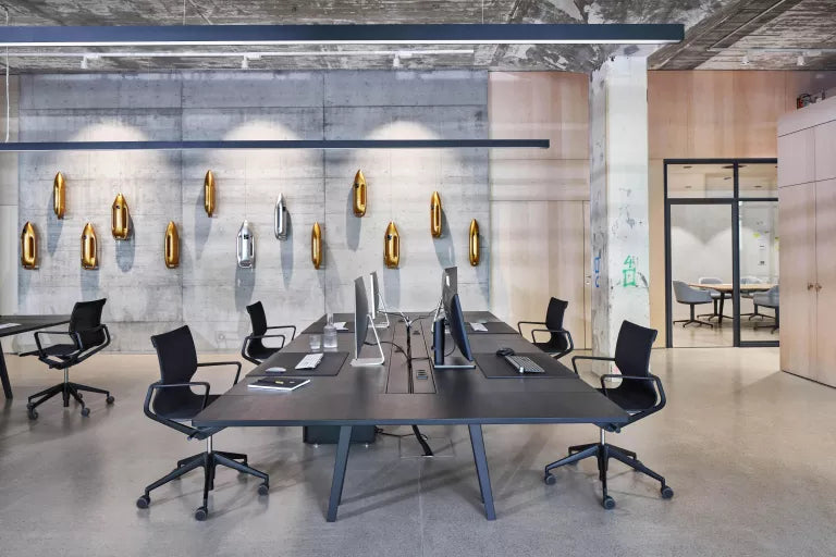 Vitra Physix office chair black base