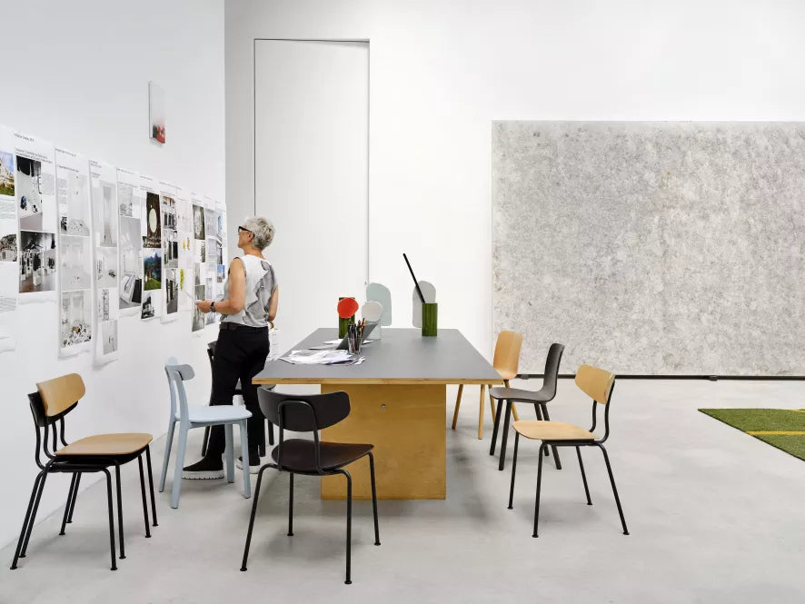 Vitra Moca chair black powder coated base