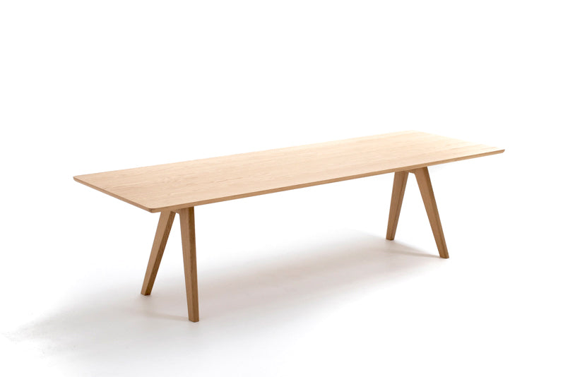 Moroso Mathilda table