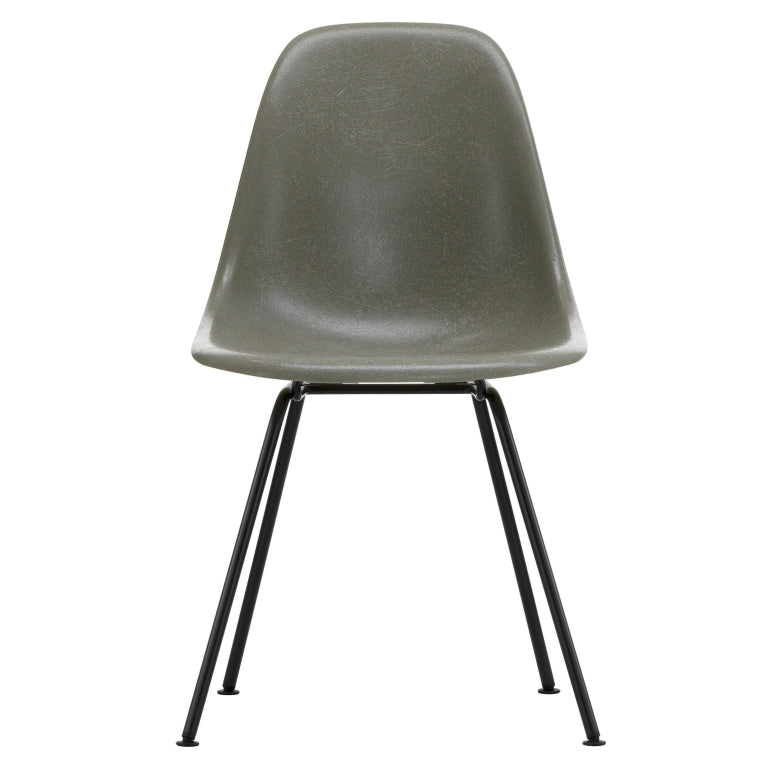 Vitra Eames DSX Fiberglass stoel zwart onderstel