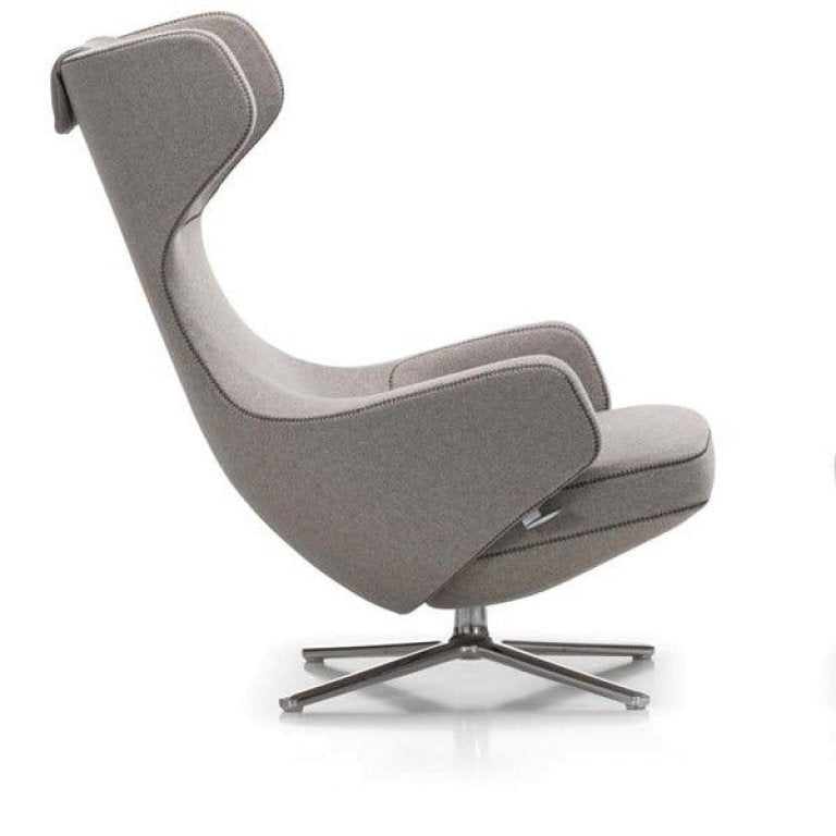 Vitra Grand Repos lounge chair