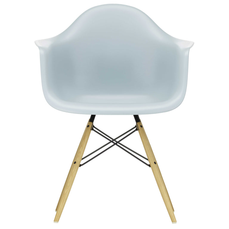 Vitra Eames DAW chair ash base