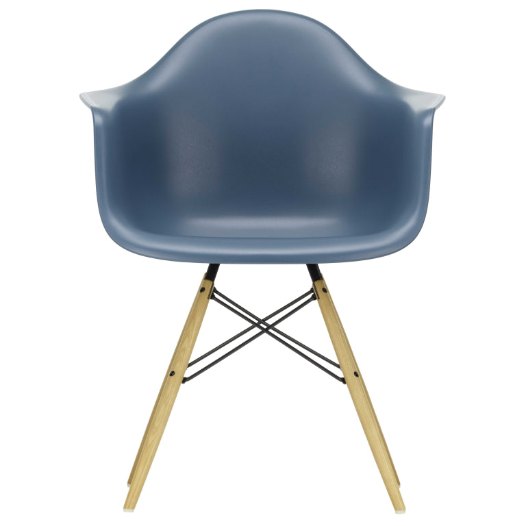 Vitra Eames DAW chair ash base