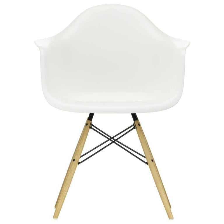 Vitra Eames DAW chair yellowish maple base