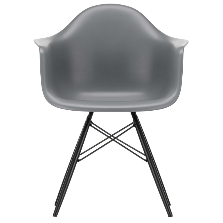 Vitra Eames DAW chair black maple base