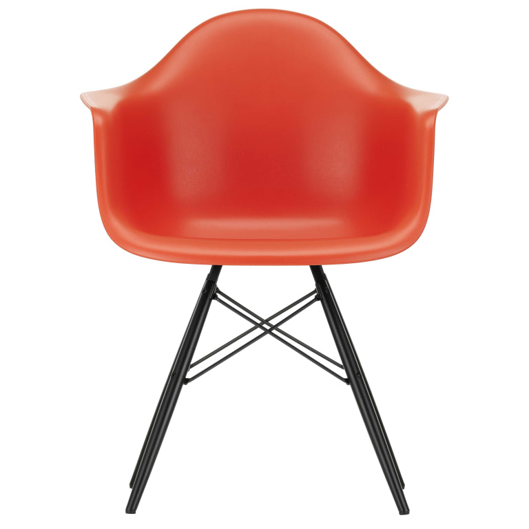 Vitra Eames DAW chair black maple base