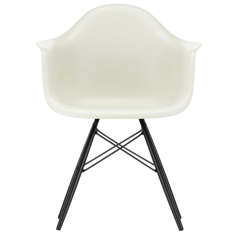 Vitra Eames DAW chair black maple base