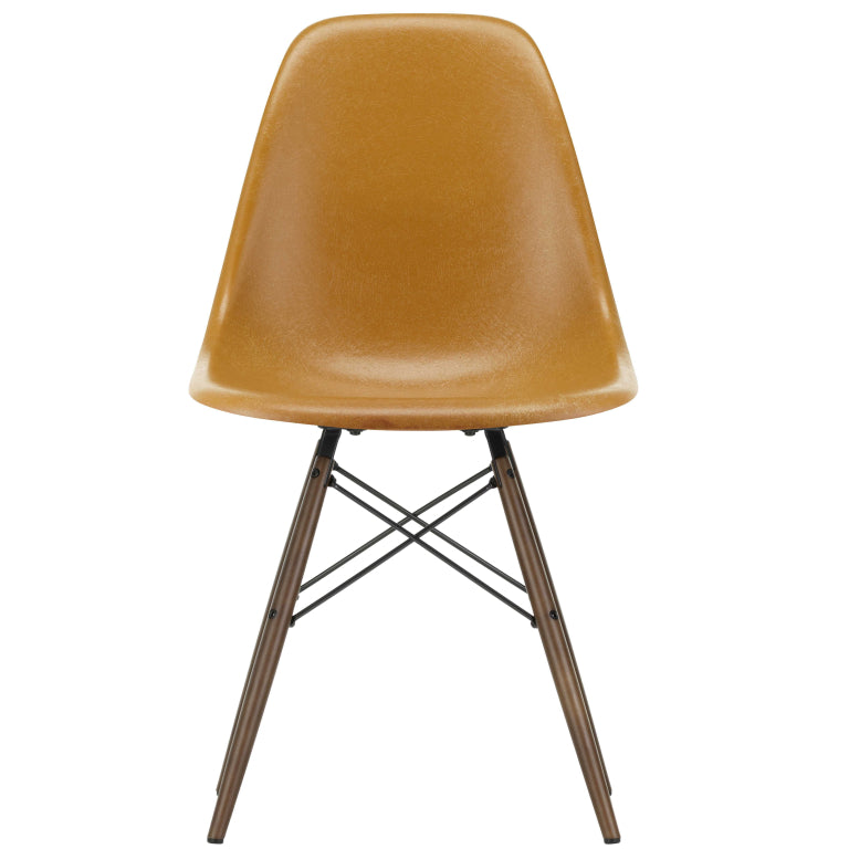 Vitra Eames DSW Fiberglass stoel esdoorn donker