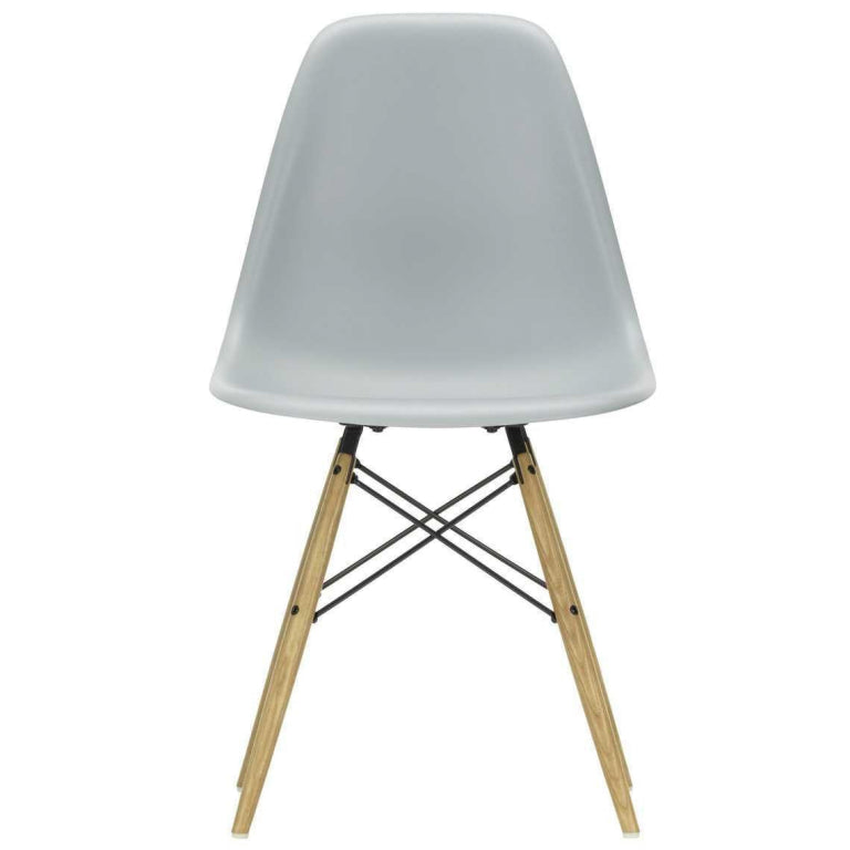 Vitra Eames DSW stoel geelachtig esdoorn onderstel