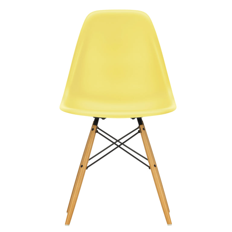 Vitra Eames DSW stoel geelachtig esdoorn onderstel