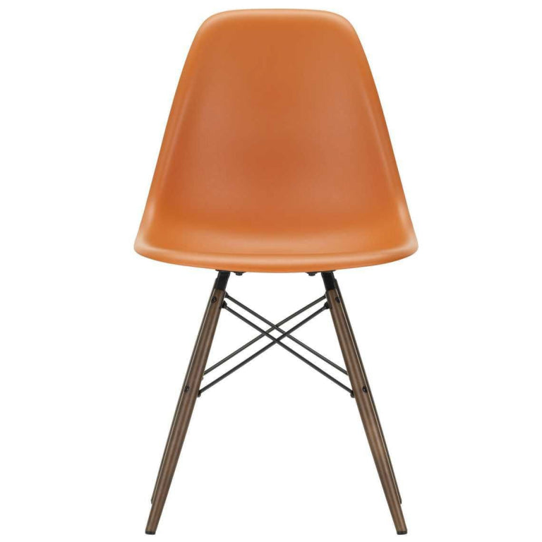 Vitra Eames DSW stoel donker esdoorn onderste