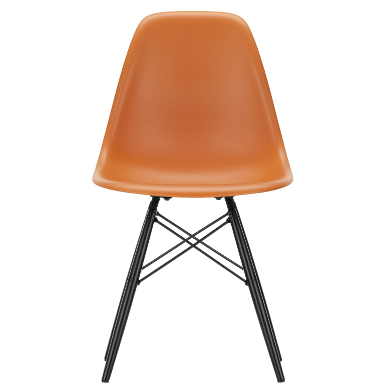 Vitra Eames DSW stoel zwart esdoorn onderstel