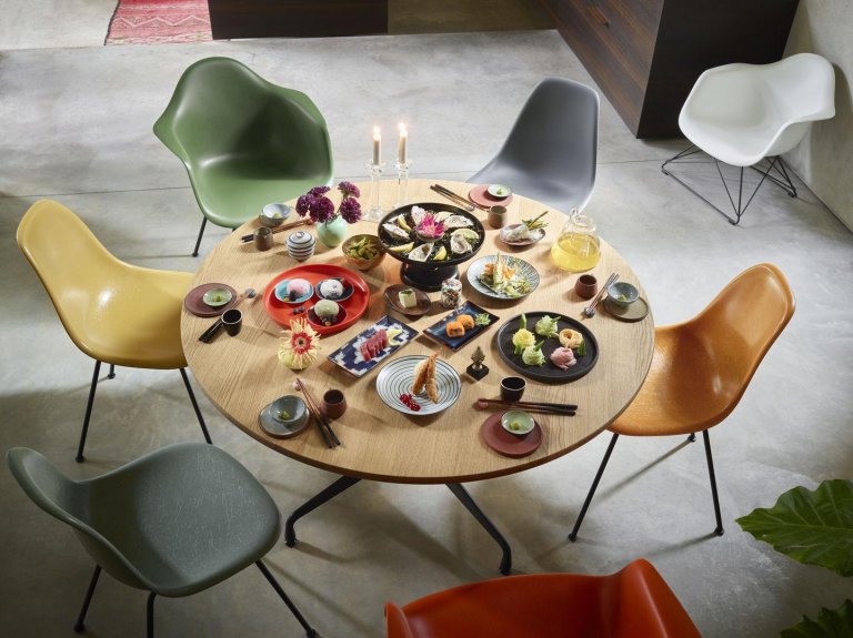 Vitra Eames DSX Fiberglass stoel zwart onderstel