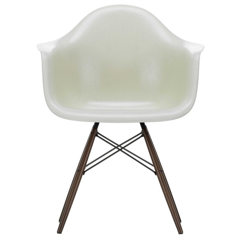 Vitra Eames DAW Fiberglass stoel donker esdoorn