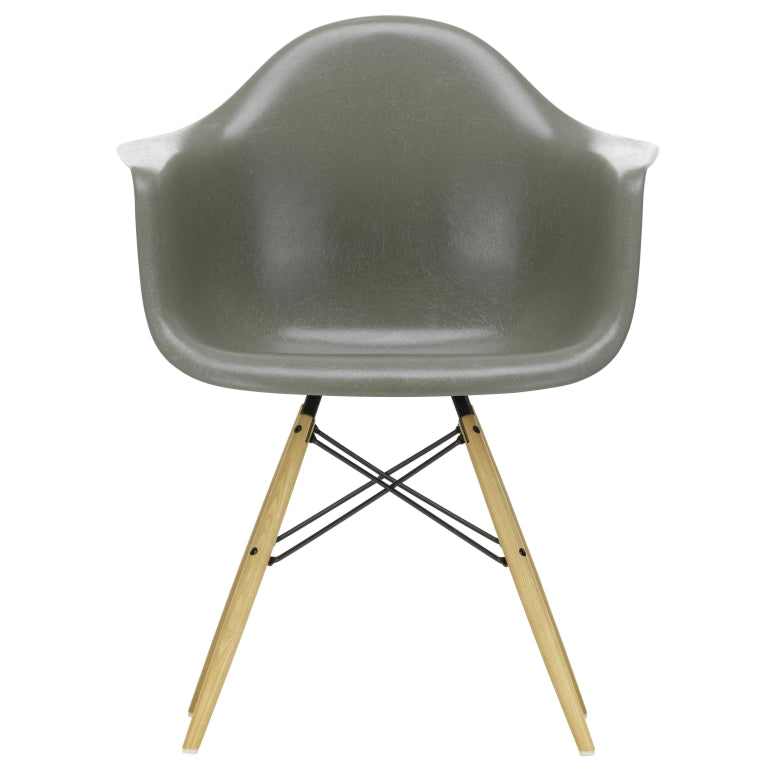 Vitra Eames DAW Fiberglass stoel essen