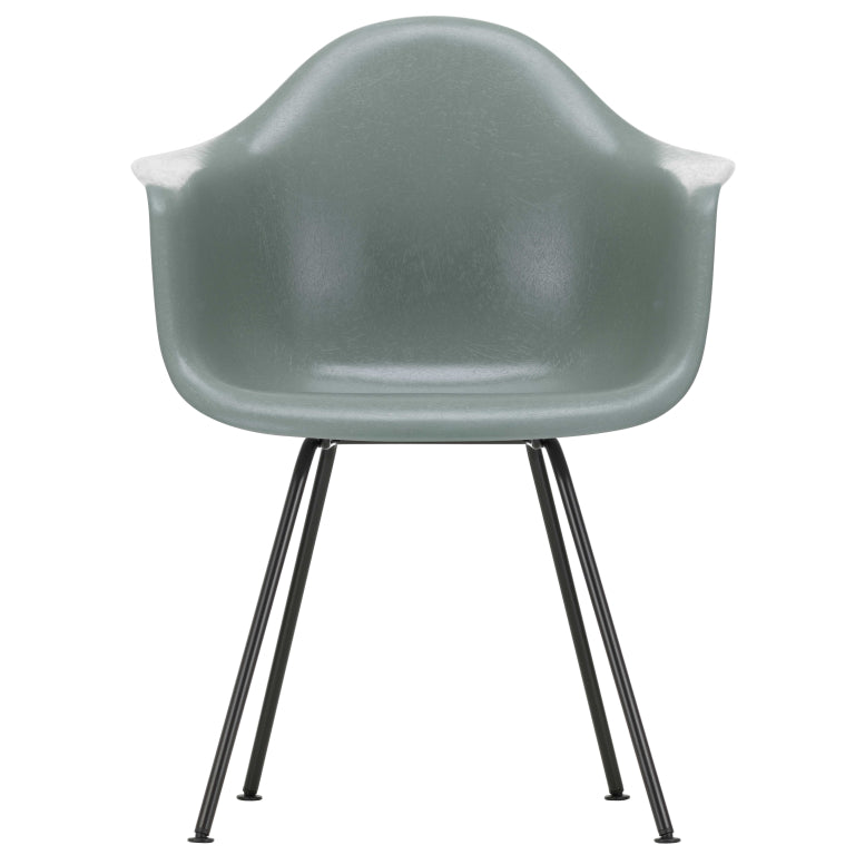 Vitra Eames DAX Fiberglass stoel zwart