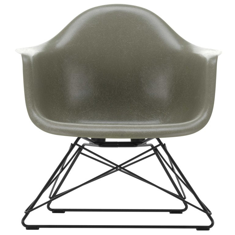 Vitra Eames LAR Fiberglass loungestoel zwart